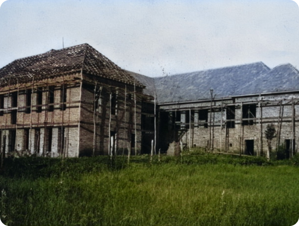 Foto do prédio em construção